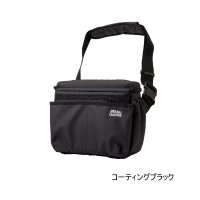 （26年3月新商品） アブガルシア セミハードトップメッセンジャーバッグ コーティングブラック 7L （返品不可）